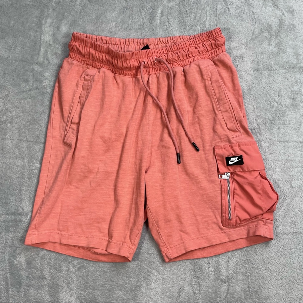 Nike Shorts Small Men’s Sportswear Modern Essential Utility Sweat Short Coral